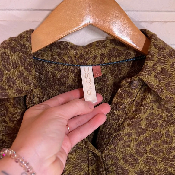 Pilcro Animal Print Wool Blend Long Sleeve Button Up Shirt, Women’s Size Small - Picture 4 of 7